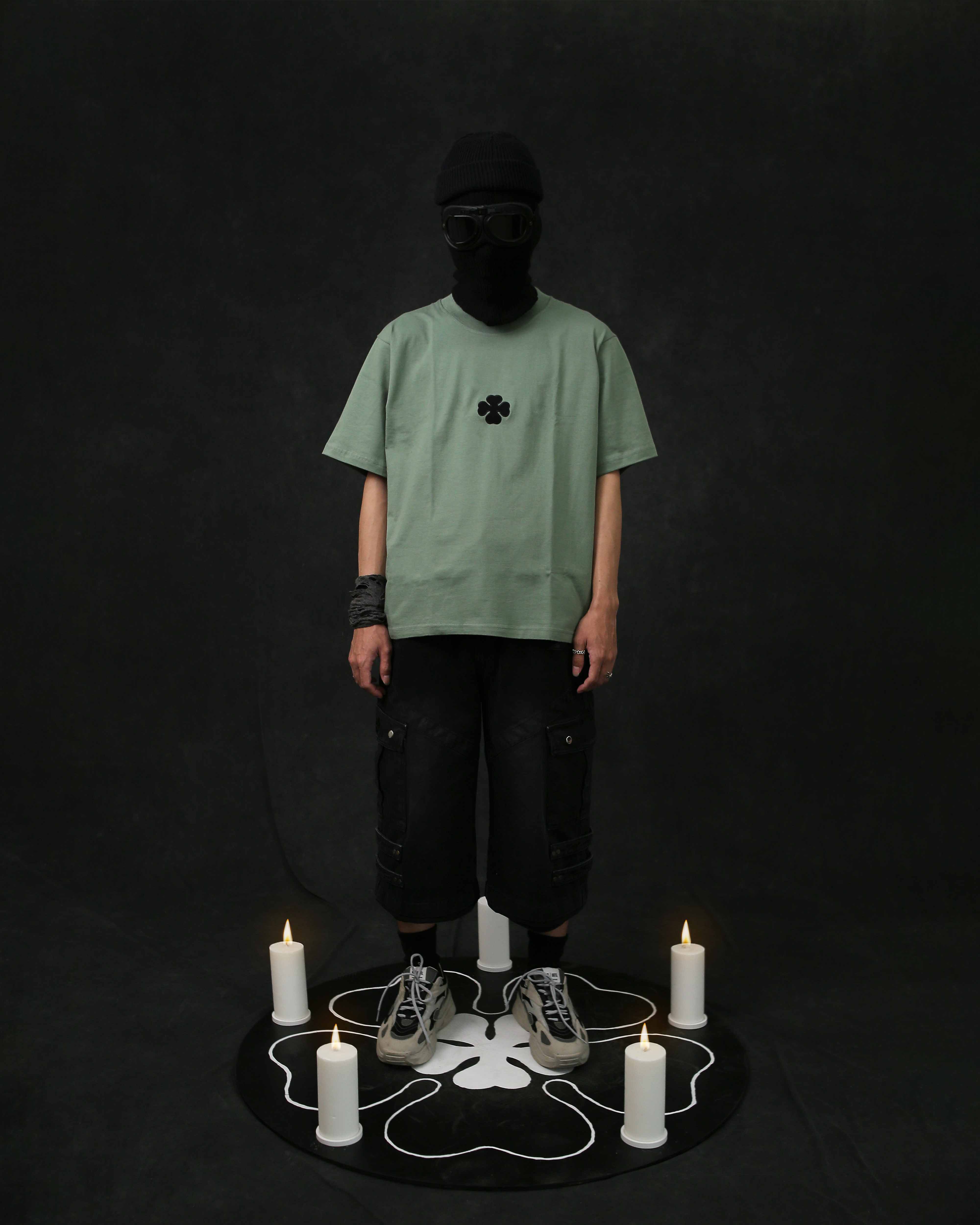 YUNO / BLACK COVER / OVERSIZED