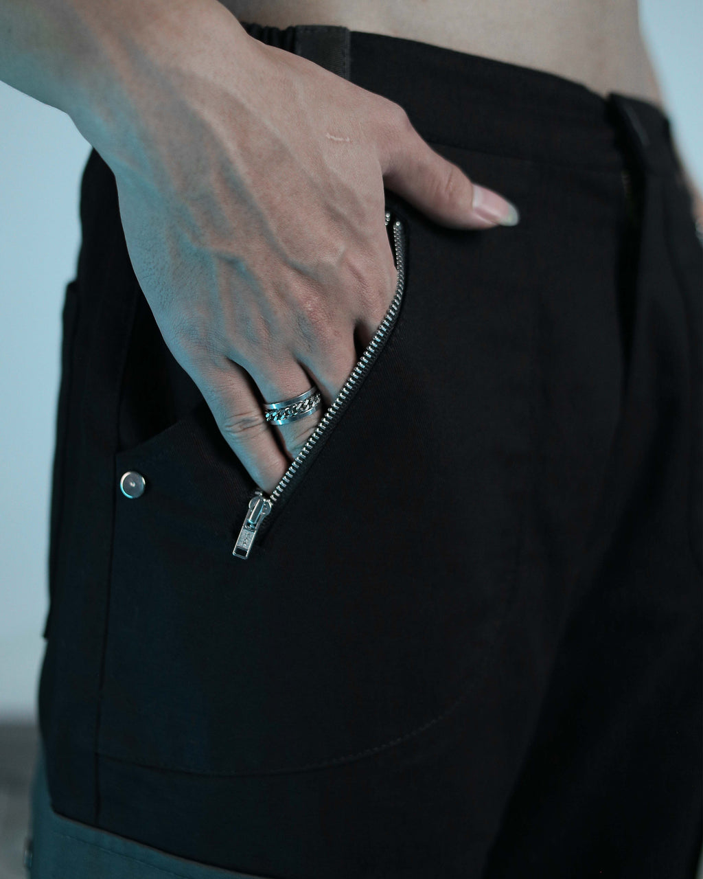 KAIJU / CALÇA & BERMUDA