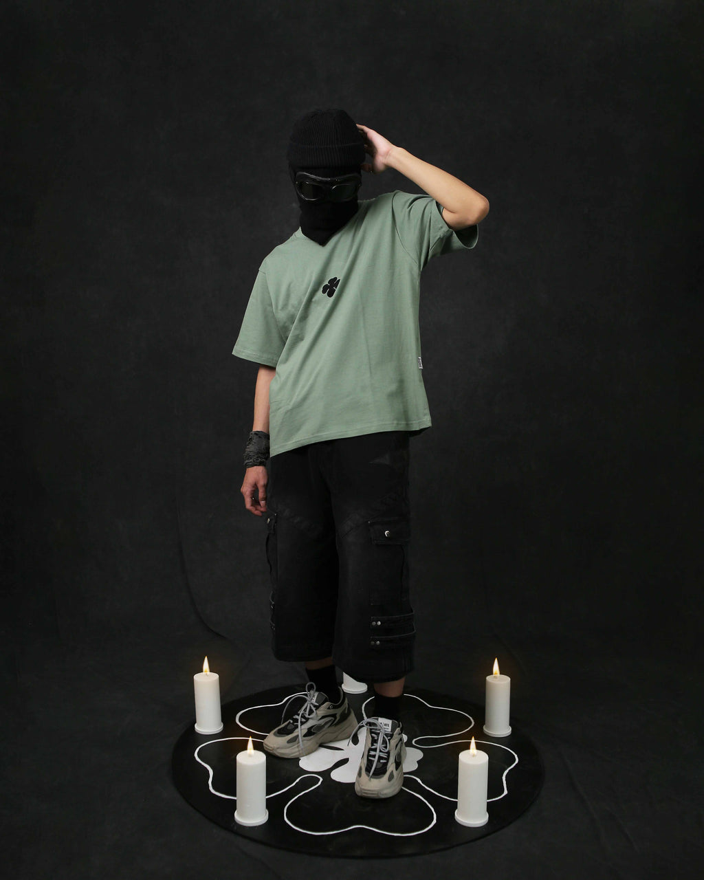 YUNO / BLACK COVER / OVERSIZED