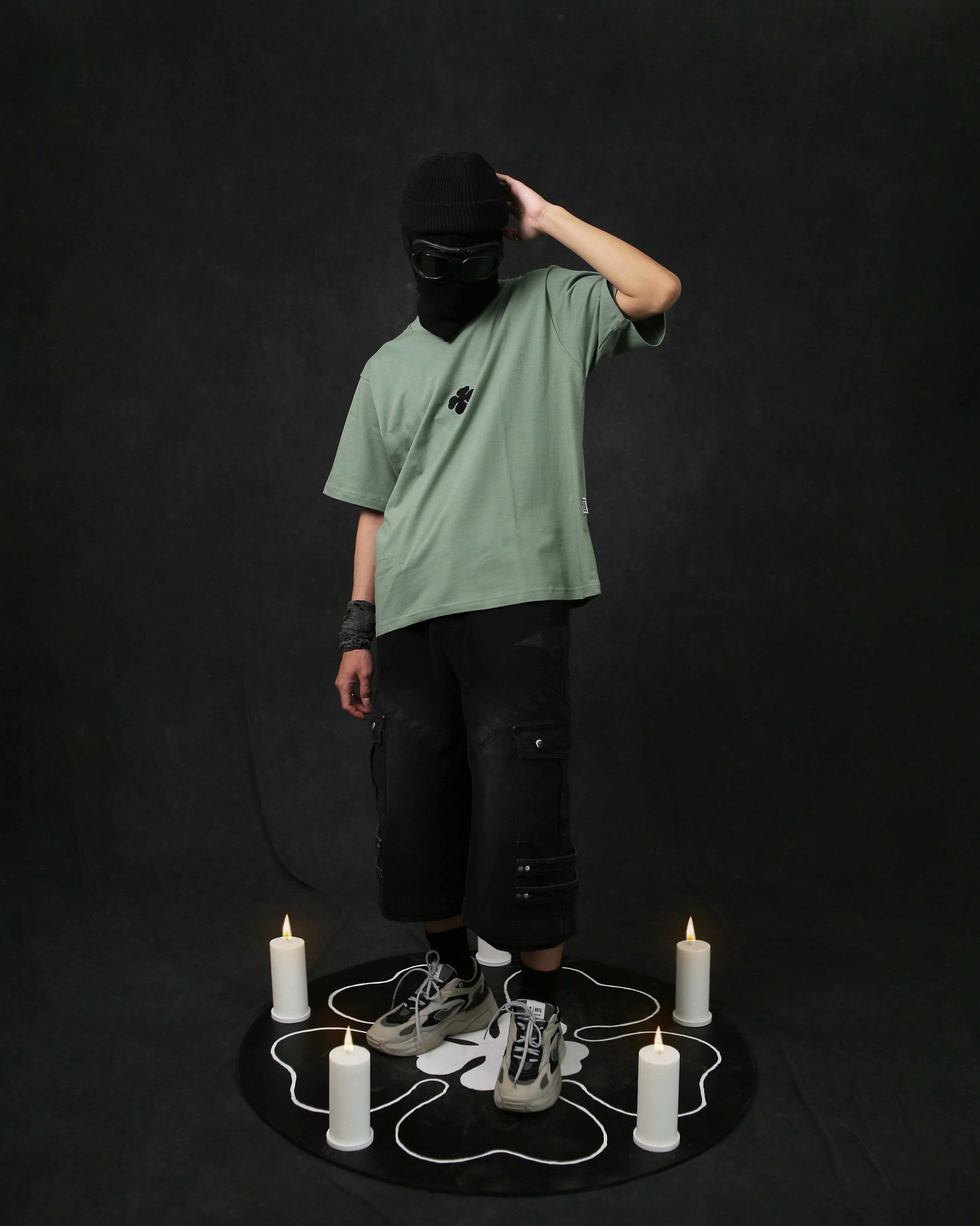 YUNO / BLACK COVER / OVERSIZED