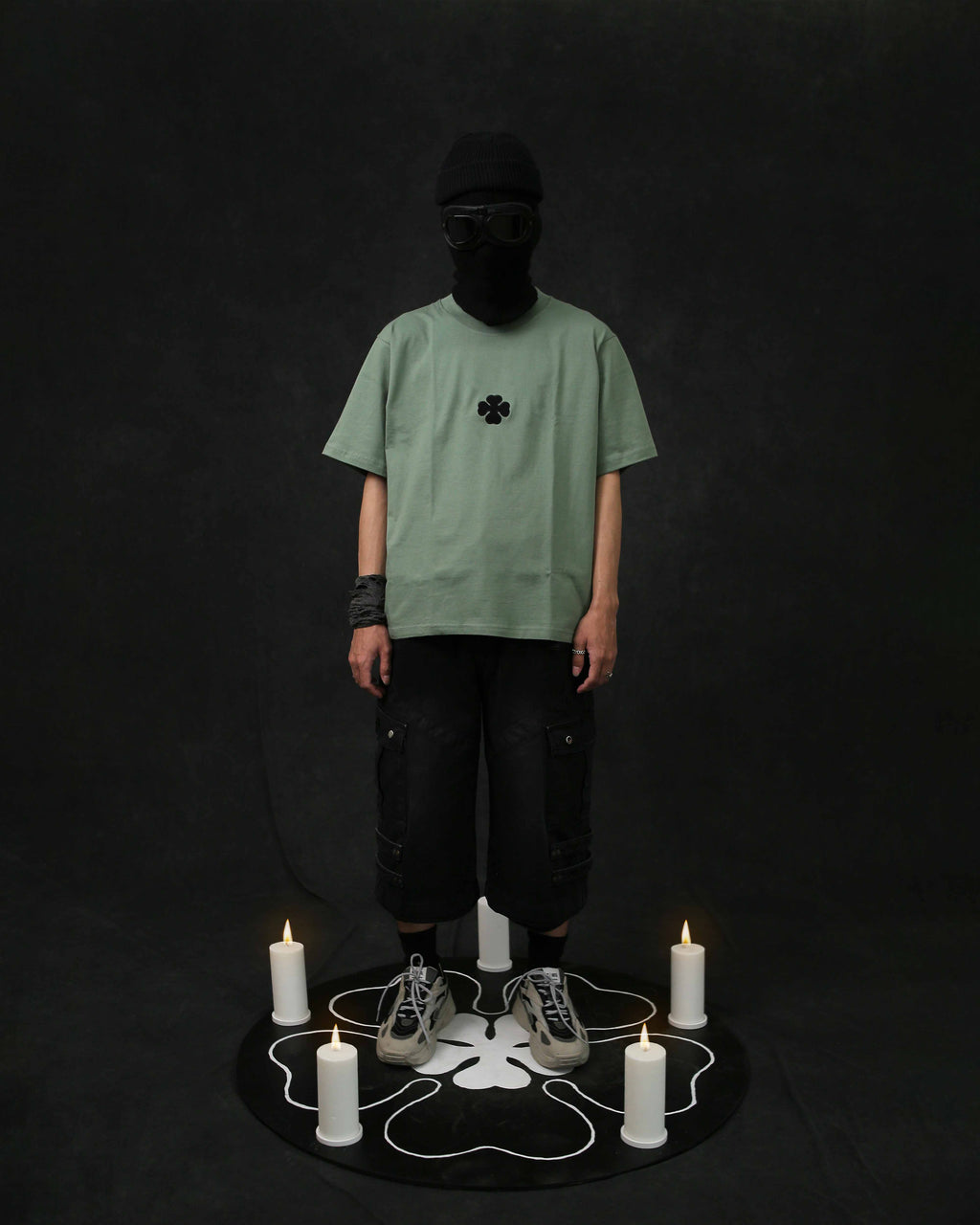 YUNO / BLACK COVER / OVERSIZED