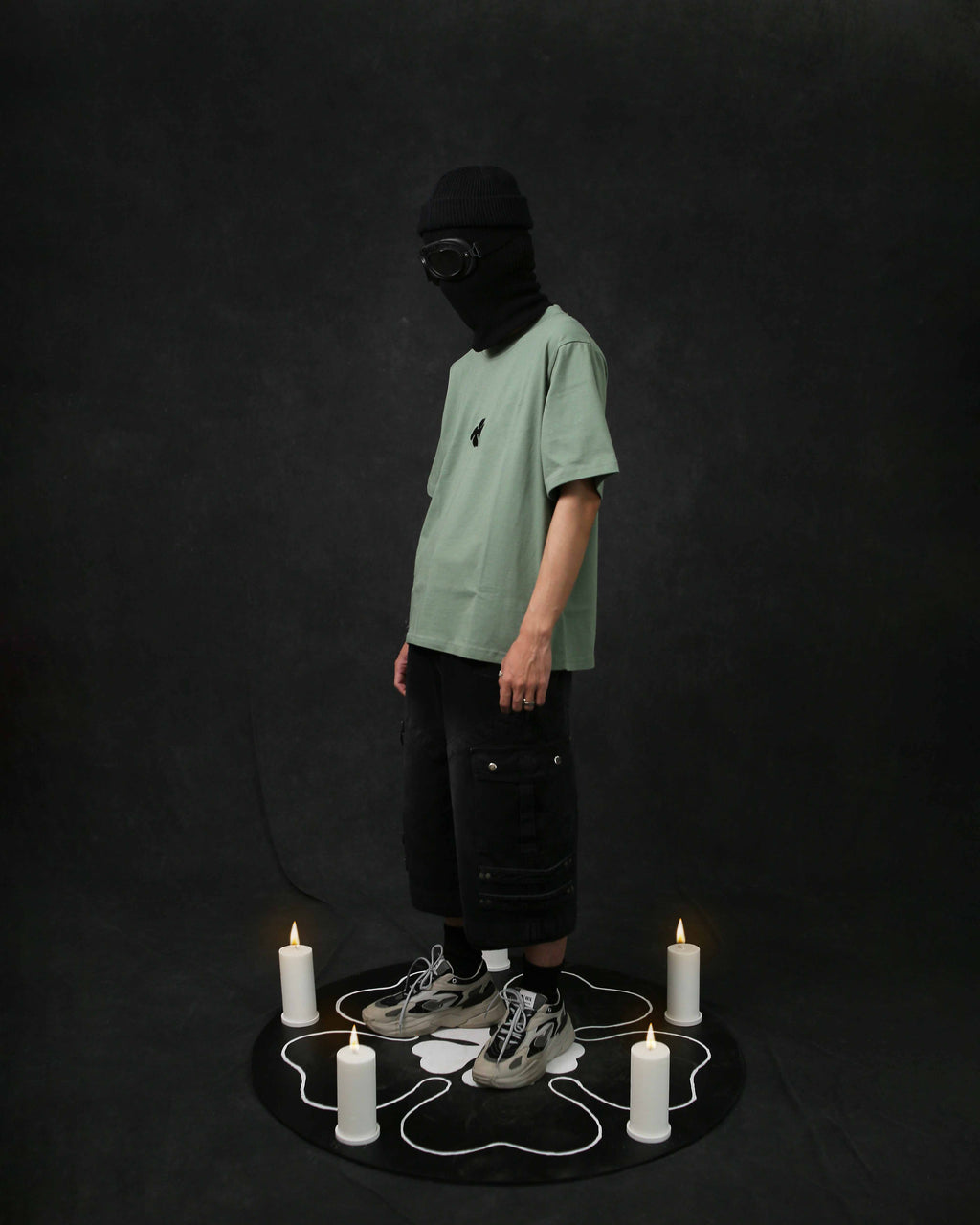 YUNO / BLACK COVER / OVERSIZED