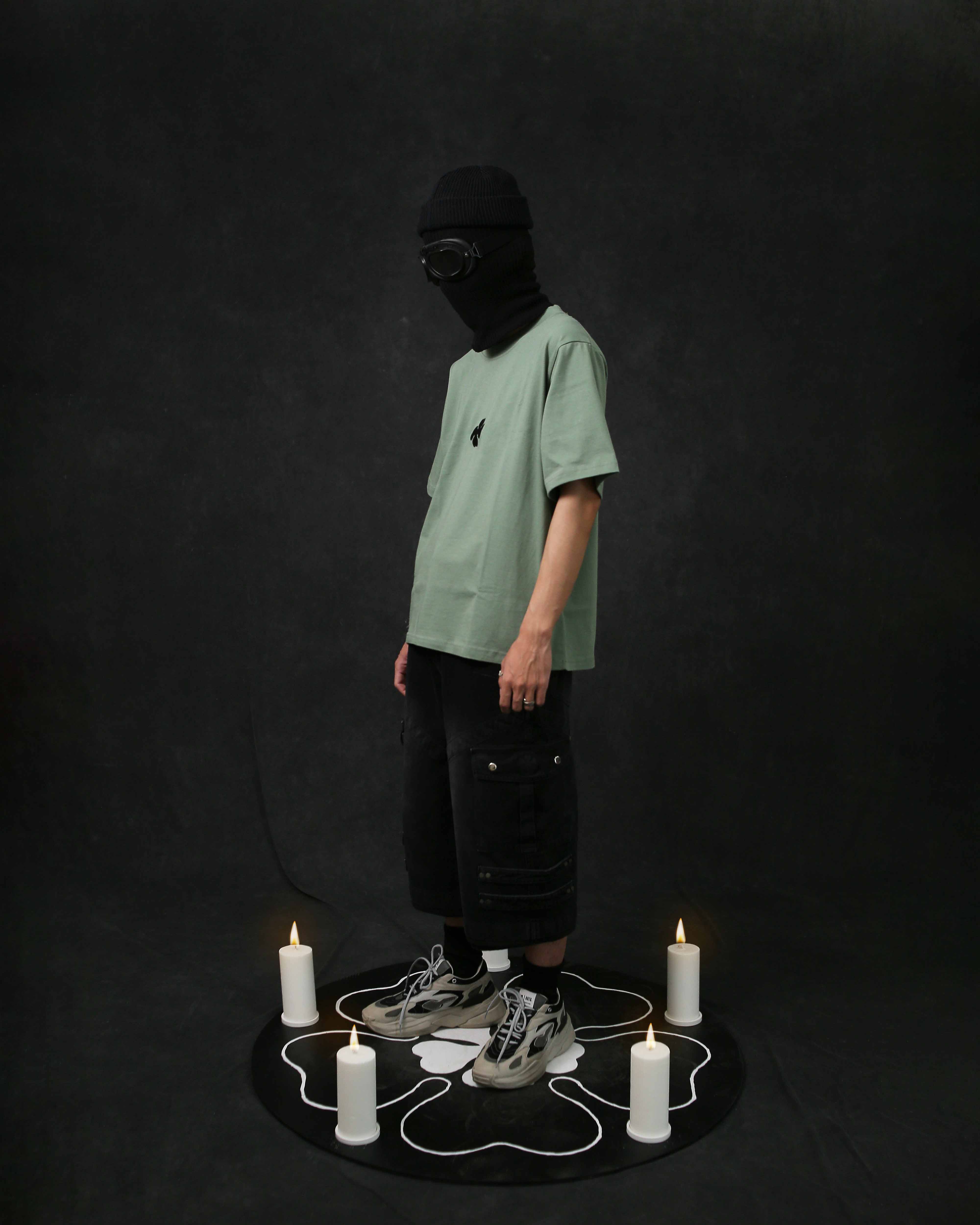 YUNO / BLACK COVER / OVERSIZED