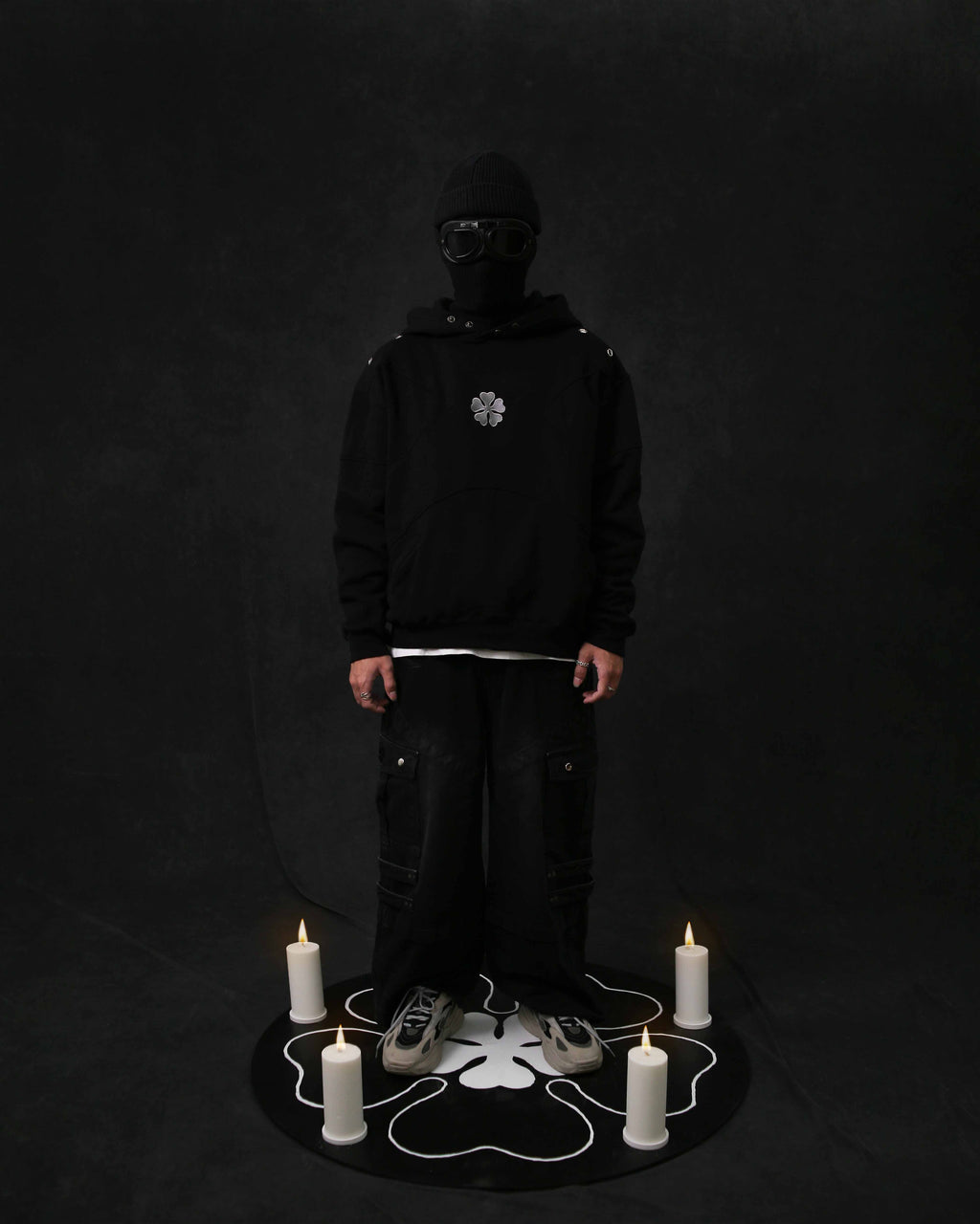 ASTA / BLACK COVER / CASACO